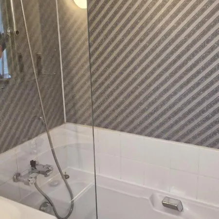 1610