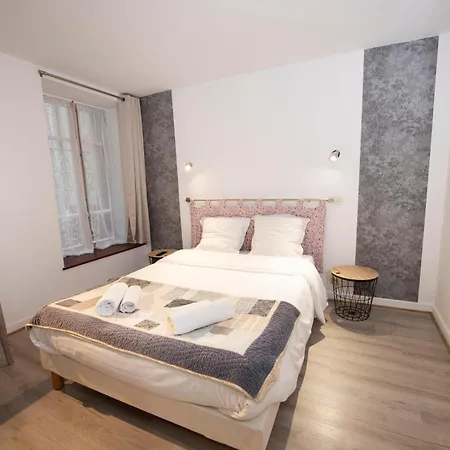 1610 Hotel Entraygues-sur-Truyere