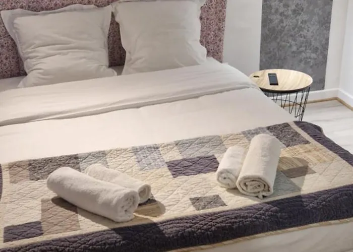 Hotel 1610 Entraygues-sur-Truyère